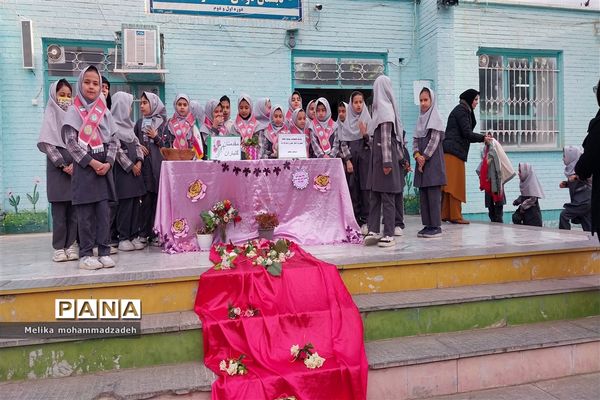 گرامیداشت ولادت حضرت علی(ع) در دبستان دخترانه معلم
