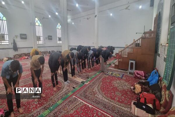 مراسم معنوی اعتکاف دانش‌آموزان پسر شادگانی