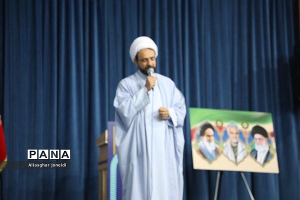 جشن تکلیف عبادی ویژه دانش‌آموزان پسر پایه نهم شهرستان پیشوا