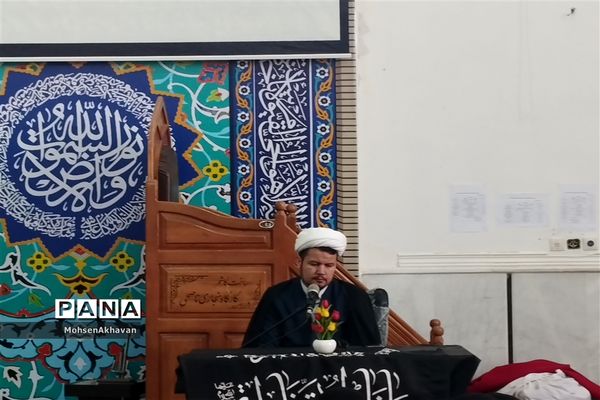 اعتکاف دانش‌آموزی درخلیل آباد