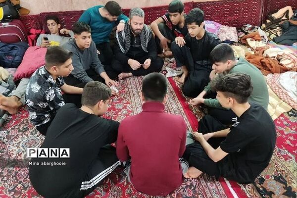 حضور دانش آموزان پسر شهرستان پیشوا در مراسم معنوی اعتکاف