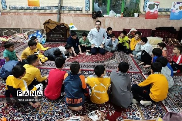 حضور دانش آموزان پسر شهرستان پیشوا در مراسم معنوی اعتکاف