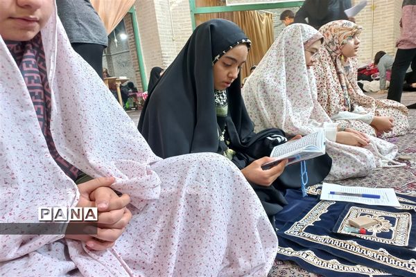 اعتکاف دانش‌آموزی در شهرستان تفرش