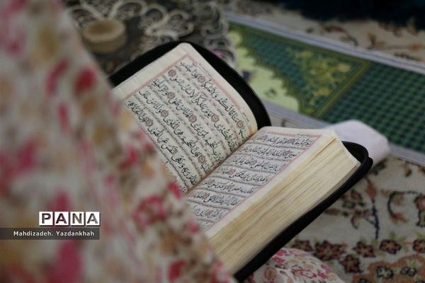 مراسم معنوی اعتکاف دانش‌آموزان ناحیه ۳ مشهد‌