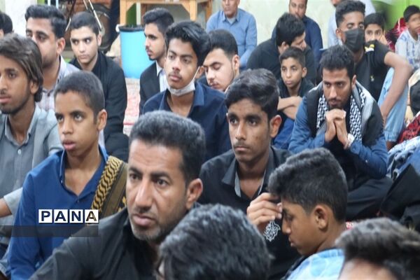 آئین اعتکاف دانش‌آموزای در هرمزگان