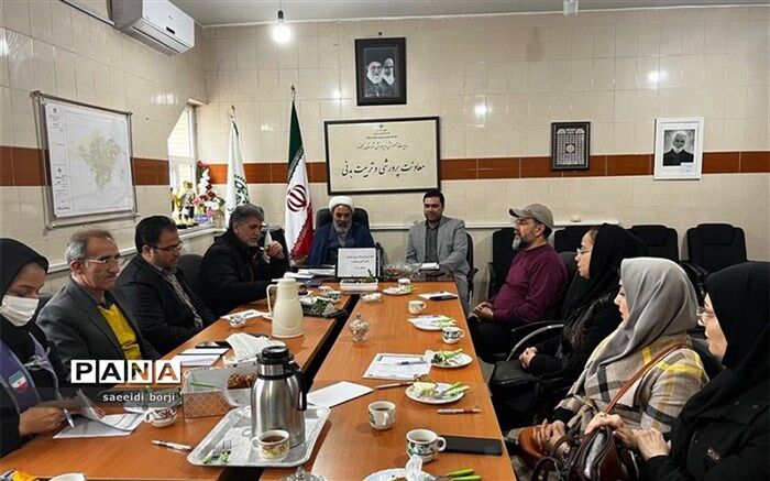 هدف سازمان دانش‌آموزی تربیت اجتماعی دانش‌آموزان است