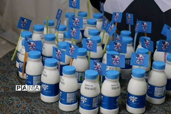 آیین برگزاری توزیع شیر در مدارس استان البرز