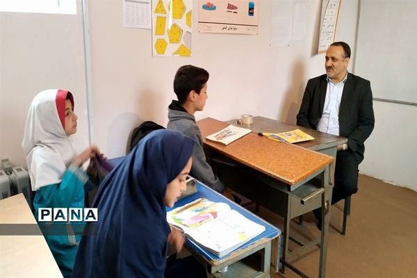 بازدید مدیر آموزش و  پرورش کلات از مدارس عشایری  این شهر