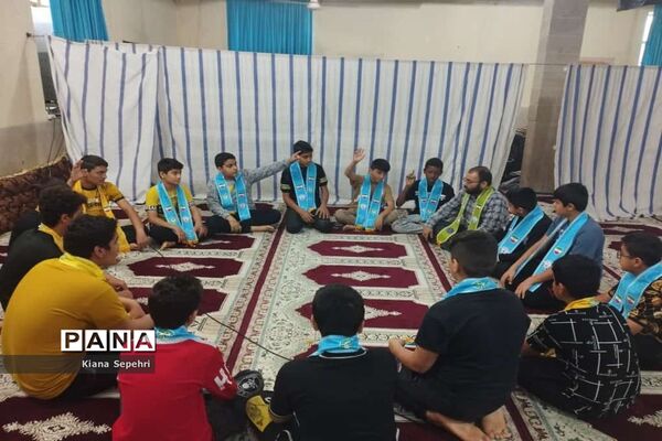 اعتکاف دانش‌آموزان در تنگستان و گناوه