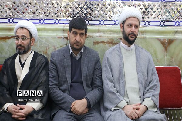 بهار بندگی ۳۰۰ نومکلف در امام‌زاده بی‌بی سکینه صفادشت