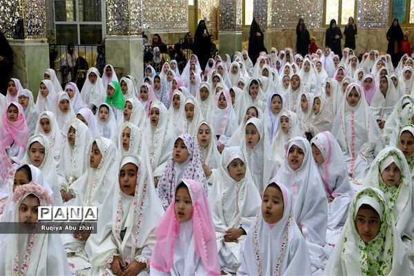بهار بندگی ۳۰۰ نومکلف در امام‌زاده بی‌بی سکینه صفادشت