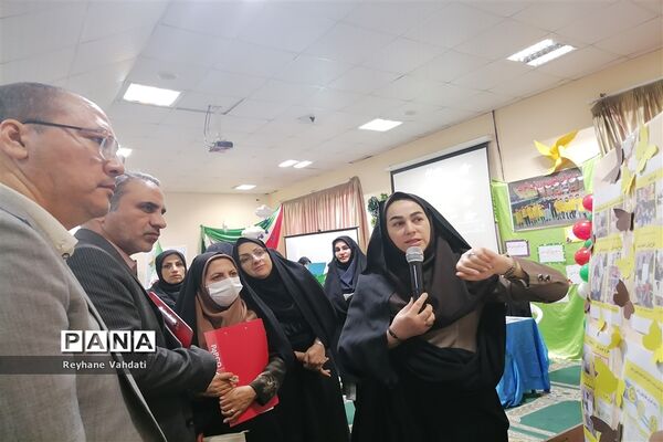 جشنواره تجربه گردانی مدیران مدارس ناحیه دو با عنوان الف تا ی