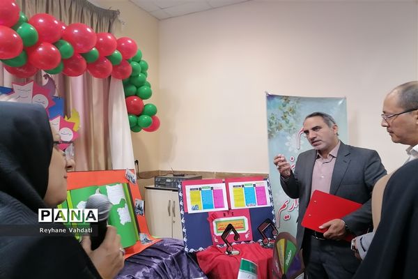 جشنواره تجربه گردانی مدیران مدارس ناحیه دو با عنوان الف تا ی