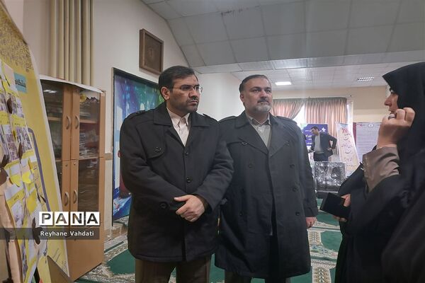 جشنواره تجربه گردانی مدیران مدارس ناحیه دو با عنوان الف تا ی