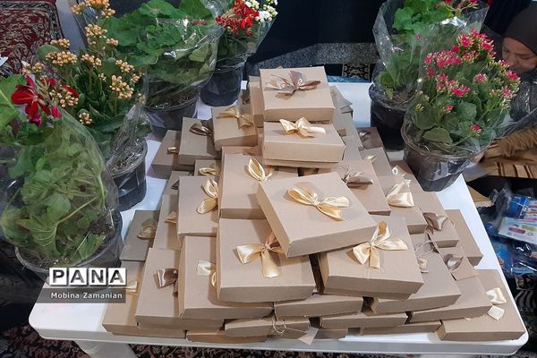 اعتکاف دانش‌آموزی دختران ناحیه شش مشهد مقدس در مسجد امام حسن  عسکری(ع)