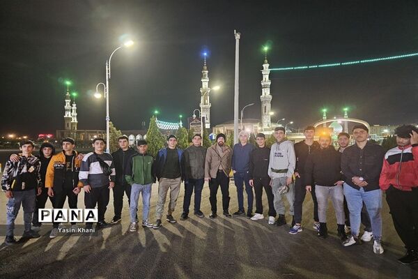 بازدید دانش‌آموزان پسر شهرستان عباس آباد از مناطق عملیاتی جنوب