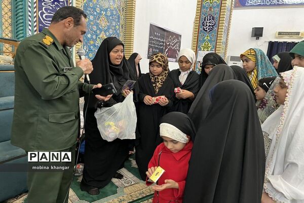 اعتکاف دانش‌آموزان در بوشهر