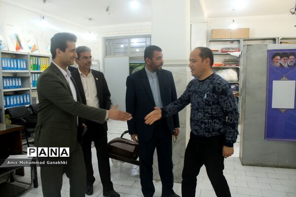 بازدید مسئولان آموزش و پرورش استان بوشهر از ساختمان جدید سازمان دانش‌آموزی استان