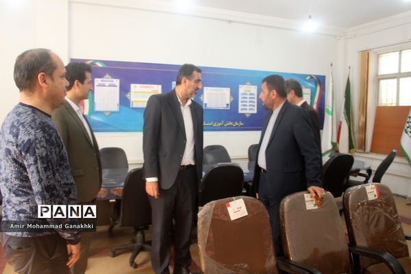 بازدید مسئولان آموزش و پرورش استان بوشهر از ساختمان جدید سازمان دانش‌آموزی استان