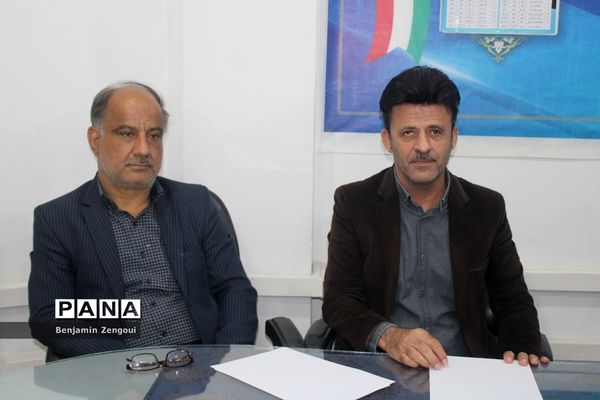 جلسه هم اندیشی سازمان دانش‌آموزی استان بوشهر با اداره نهضت سوادآموزی استان