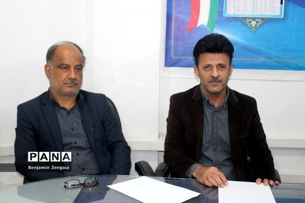 جلسه هم اندیشی سازمان دانش‌آموزی استان بوشهر با اداره نهضت سوادآموزی استان