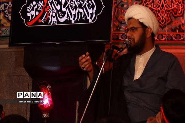 اعتکاف دانش‌آموزی در یزد