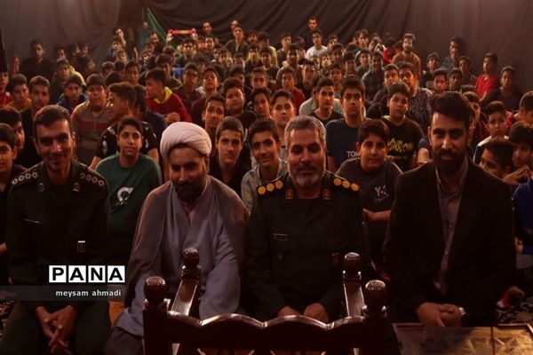 اعتکاف دانش‌آموزی در یزد