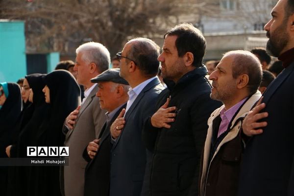 صدای زنگ انقلاب در مدارس منطقه ۱۶