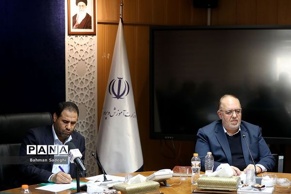 دیدار وزیر آموزش و پرورش با جمعی از نمایندگان تشکل‌های فرهنگیان