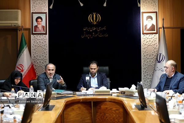 دیدار وزیر آموزش و پرورش با جمعی از نمایندگان تشکل‌های فرهنگیان