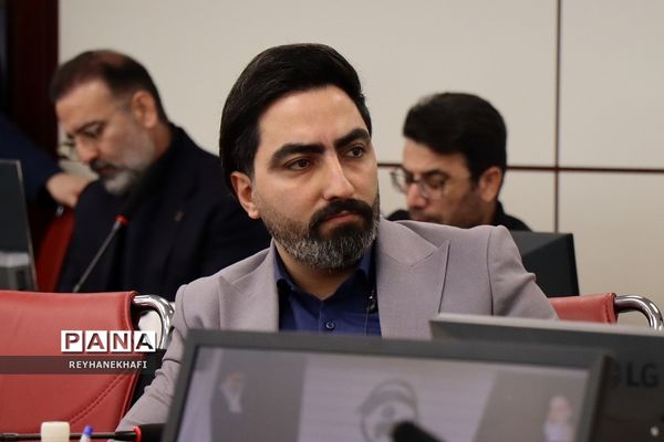 مراسم تجلیل از برگزیدگان پویش «بیمــه شــرط عقــل است» در ساختمان صندوق تامین خسارت‌های بدنی