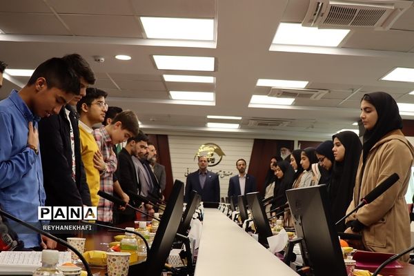 مراسم تجلیل از برگزیدگان پویش «بیمــه شــرط عقــل است» در ساختمان صندوق تامین خسارت‌های بدنی