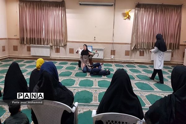 کارگاه  اصلاح ساختارقامتی واصلاح حرکتی در دبستان کوثر