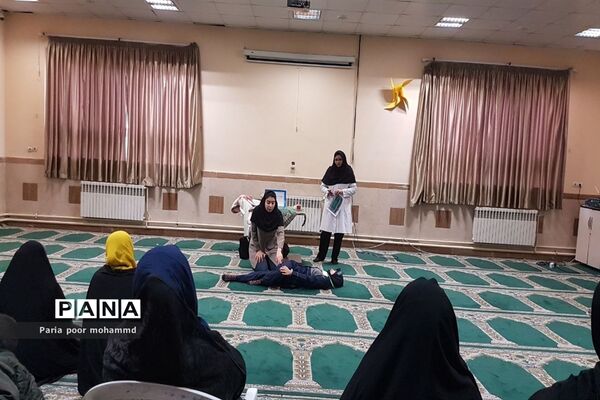 کارگاه  اصلاح ساختارقامتی واصلاح حرکتی در دبستان کوثر