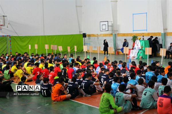 برگزاری افتتاحیه مسابقات فوتسال بین مدارس گلبهار