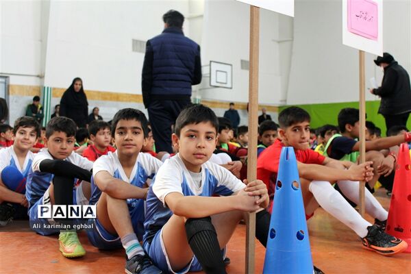 برگزاری افتتاحیه مسابقات فوتسال بین مدارس گلبهار