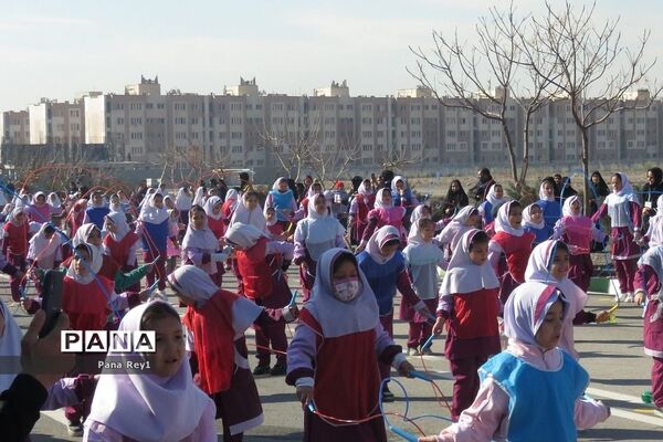 بزرگترین جشنواره طناب‌زنی دختران ایران در ‌قیامدشت