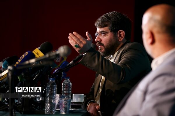 نشست خبری چهل‌ودومین جشنواره فیلم فجر