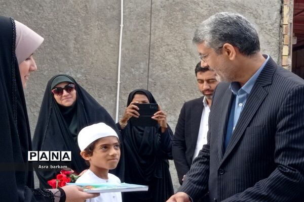حضور  مشاور اجرایی وزیر آموزش و پرورش در بندرخمیر