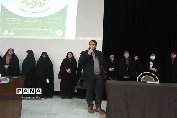 حضور حداکثری دانش‌آموزان دختر متوسطه دوم شهرستان ملارد در مسابقات قرآنی