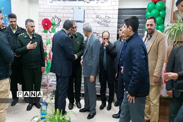 آیین گلبانگ انقلاب اسلامی در مدارس همدان