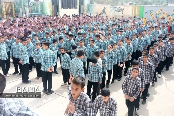 نواختن زنگ انقلاب در مدارس ناحیه 2 شهرری