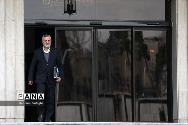 حاشیه جلسه هیات دولت - ۱۱ بهمن