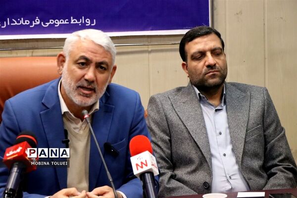 نشست صمیمی فرماندار شهرستان بهارستان با اصحاب رسانه