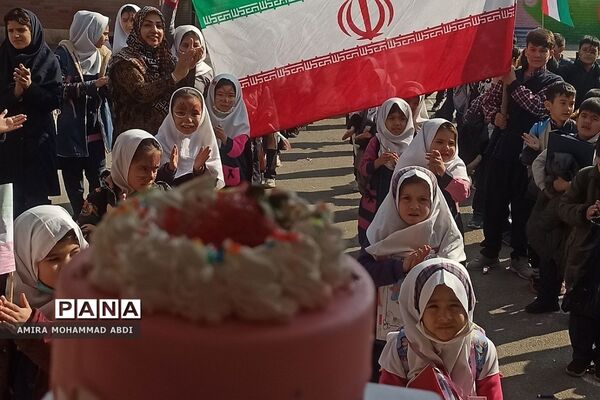 نواخته شدن زنگ انقلاب در مدارس منطقه کهریزک