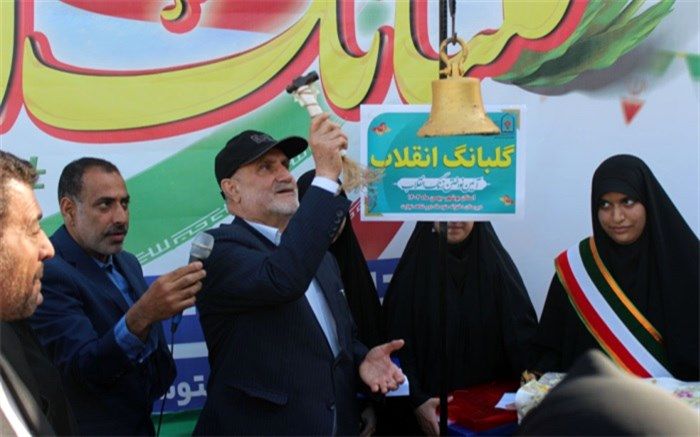 زنگ انقلاب در دبیرستان دخترانه شاهد نجابت‌ بوشهر نواخته شد