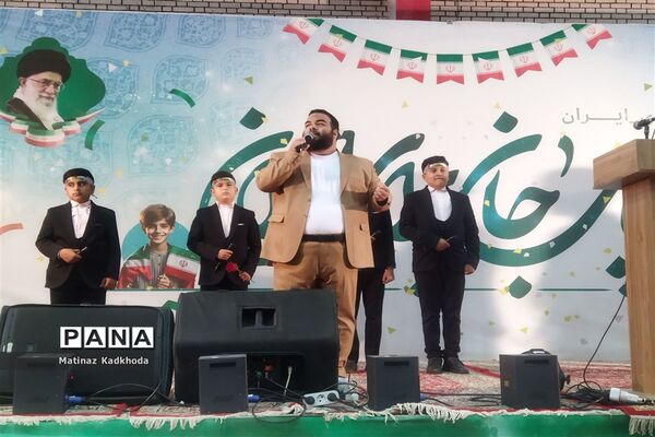 جنگ شادی ویژه برنامه‌ دهه‌ فجر انقلاب اسلامی در مشهد