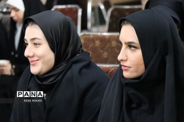 اردوی راهیان نور فرهنگیان ناحیه یک بهارستان