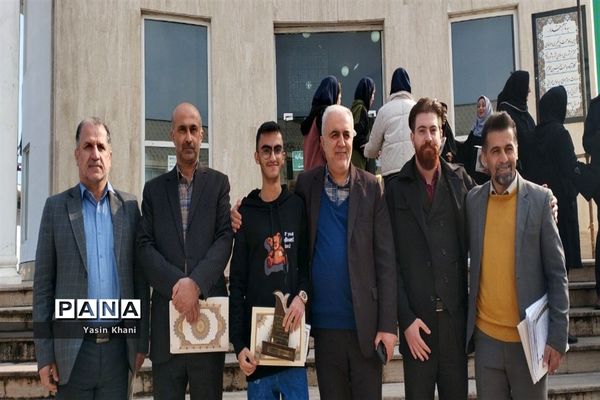 همایش تجلیل از افتخار آفرینان کنکور سراسری سال ۱۴۰۲