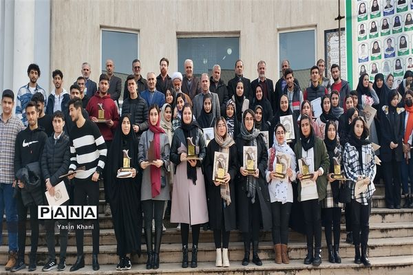 همایش تجلیل از افتخار آفرینان کنکور سراسری سال ۱۴۰۲